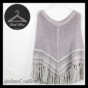American Eagle | Grey Knit Boho Poncho